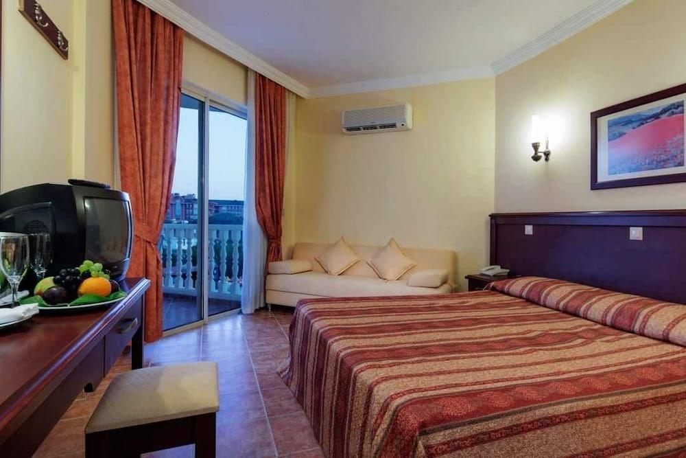 Larissa Sultan Beach Camyuva Bagian luar foto